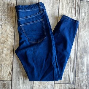 Universal Thread Jeans